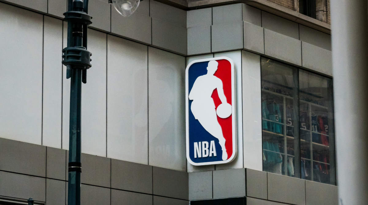 The Differences and Similarities Between the NBA and the European Leagues